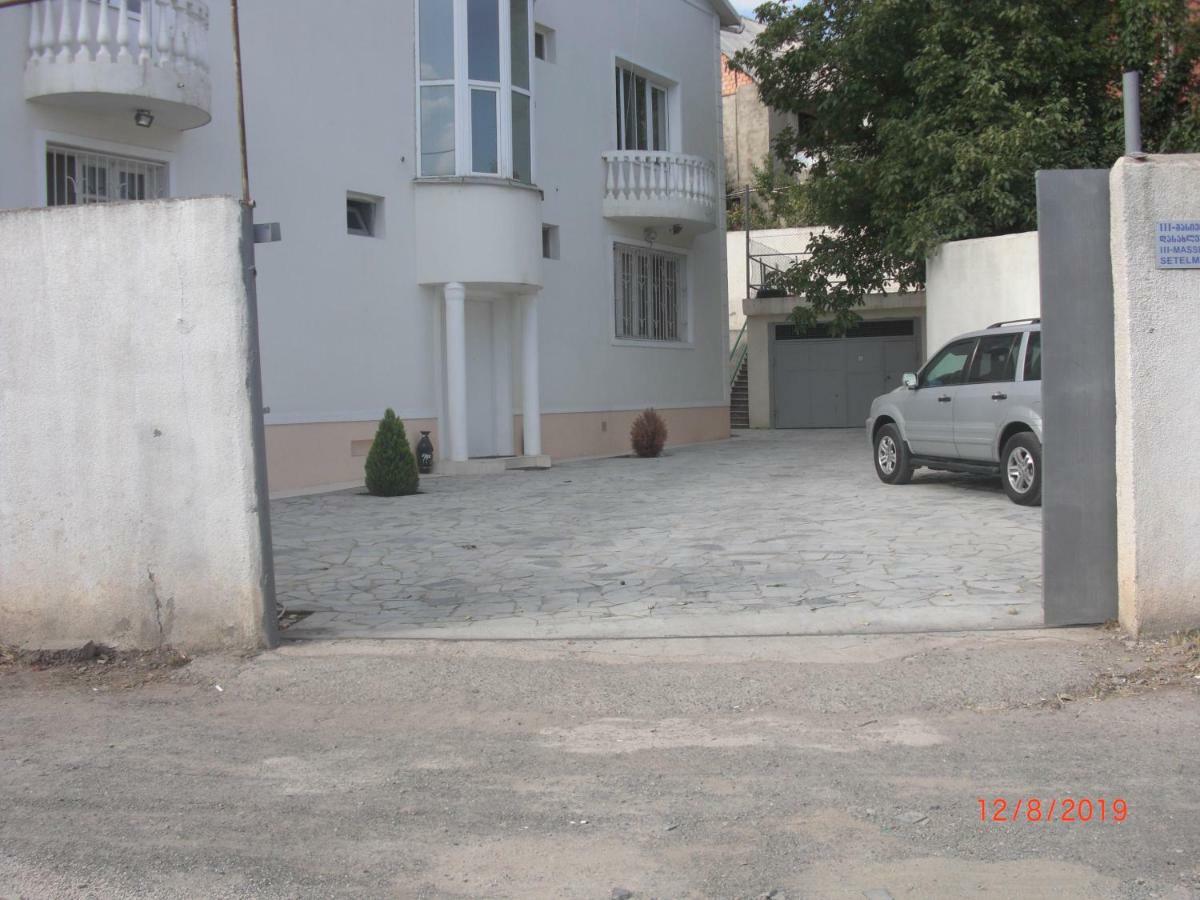 Villa House Georgia Tbilisi Buitenkant foto